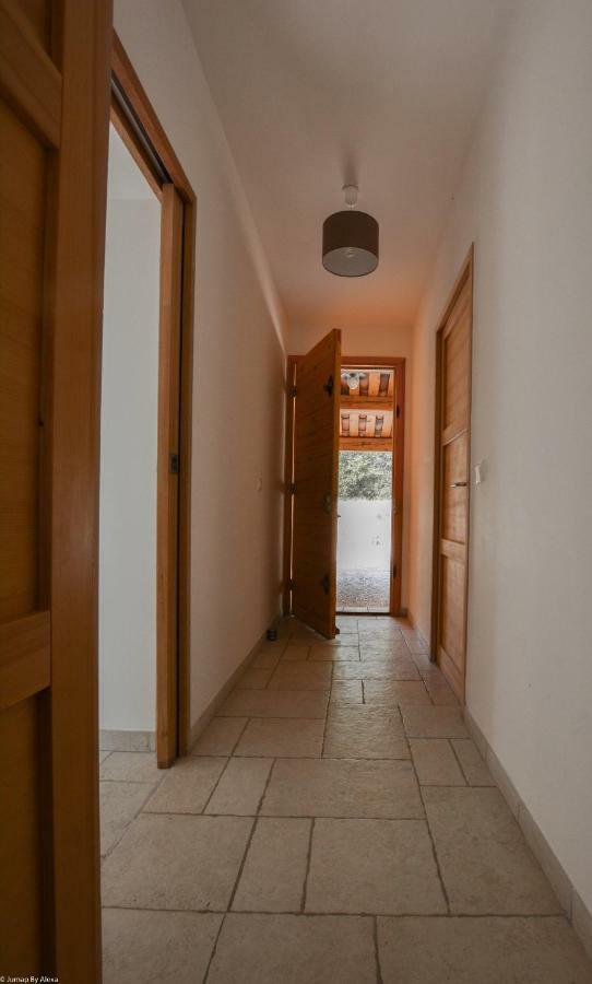 Campagne Ceres Bed & Breakfast Le Puy-Sainte-Reparade Exterior photo